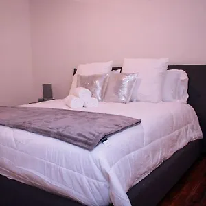 Cozy Stylish Downtown Loft Saint Louis