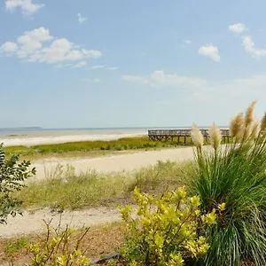 On Port Royal Sound 1321 Hilton Head Island
